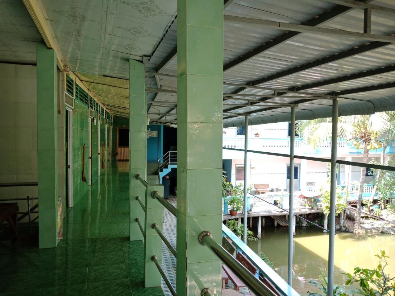 Khach San 20 Hotel Chau Doc Exterior photo